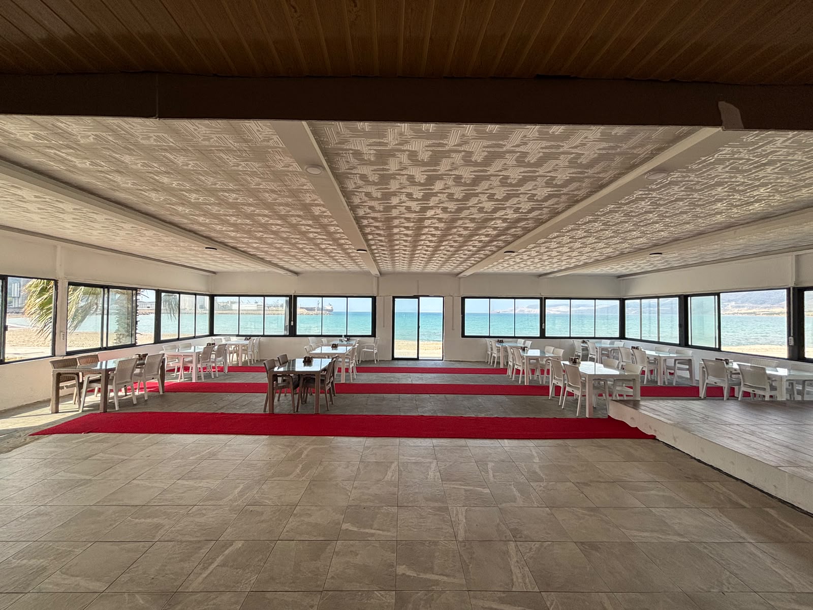 Karadeniz 61 Restaurant & Cafe